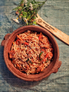 صورة لوصفة فراخ سويت اند ساور بالنودلز 🥘