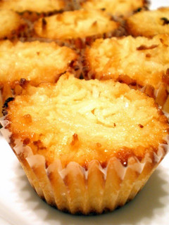 A picture of Macaroons.