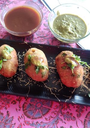 A picture of Poha mutter cutlets.