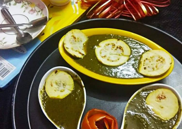 Step-by-Step Guide to Grilled Gauva in Spinach Apple Curry