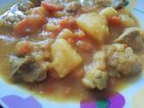 Guisaillo de papas con carne y verduras