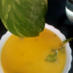 A picture of Chicken mushroom soup.