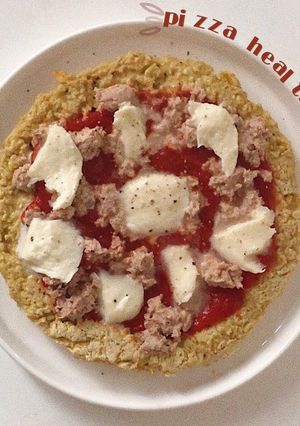 Une photo de Pizza healthy thon tomates mozzarella🍅
