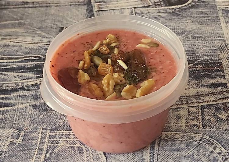 Smoothie de manzana, ciruelas, plátano y piña