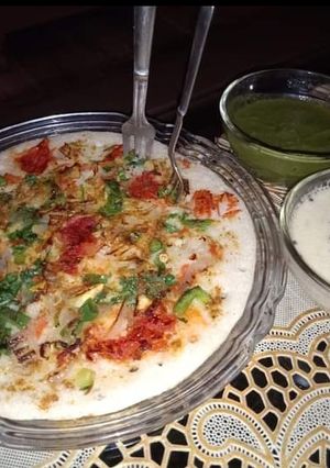 सूजी उत्तपम (Suji uttapam recipe in hindi) रेसिपी मुख्य फोटो