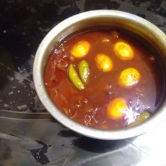 A picture of Egg curry.