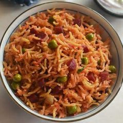 A picture of Beetroot Pulao.