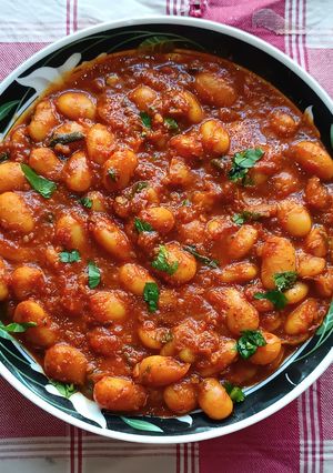 A picture of White Dry Lima Beans in Red Gravy (Butter Beans).