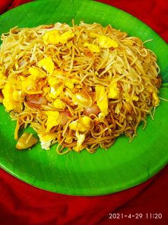এগ চাউমিন (egg chow mein recipe in Bengali) রেসিপির প্রধান ছবি
