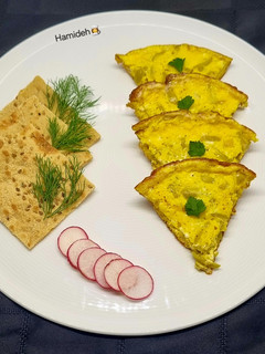 عکسی از دستور املت پنیر و زیتون 🧀🫒