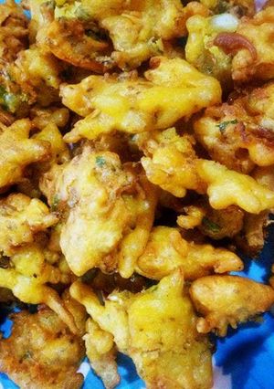 A picture of Veggies pakora mix.