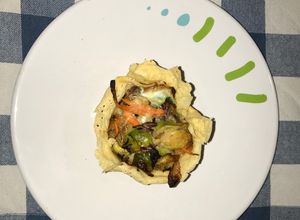 Una foto de Canastitas de verduras y quinoa