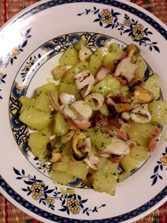 Una foto de Ensalada frutos del mar