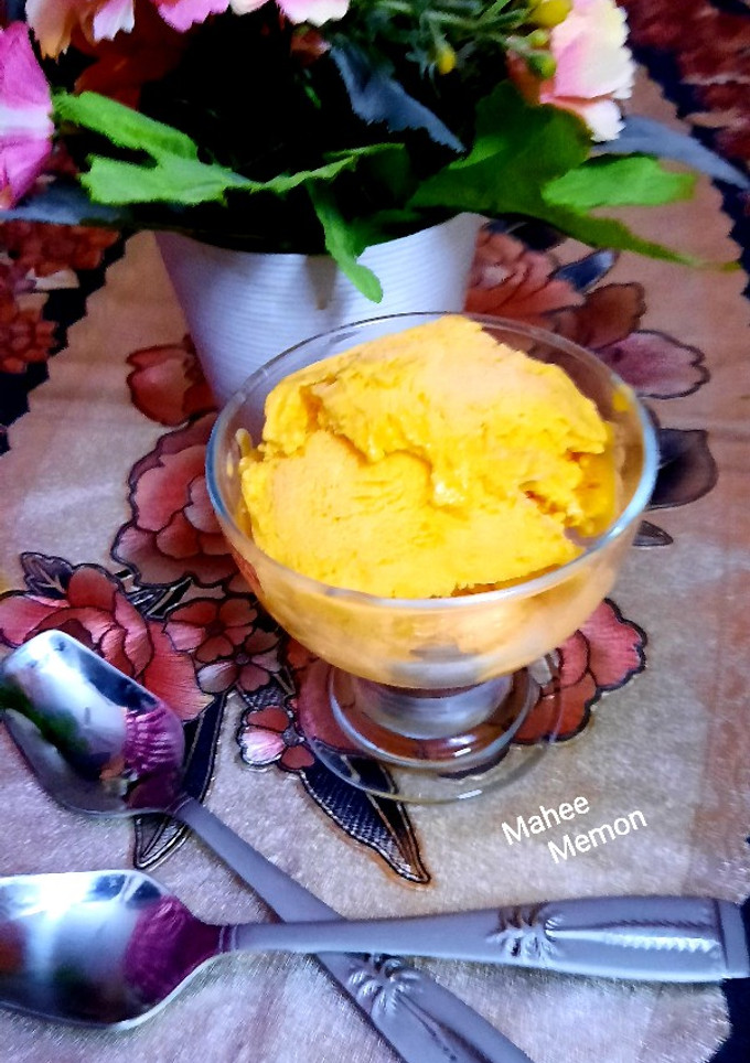 A picture of 🥭 🥭Mango icecream.