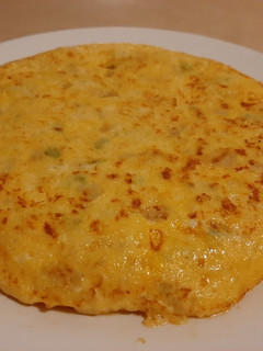 Una foto de Tortilla de patatas y calabacín