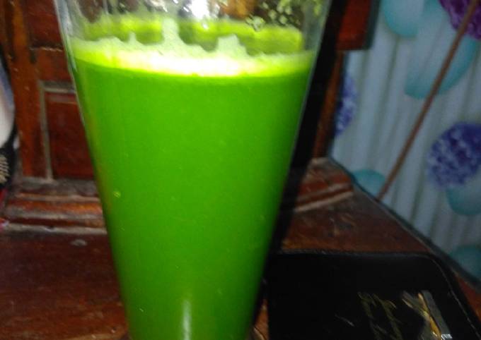 Resep: Jus seledri jeruk peras madu Irit Anti Gagal