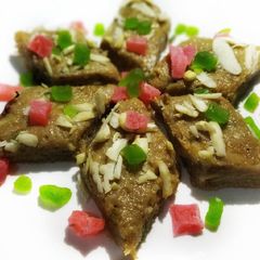 A picture of Banana-Coffee Burfi.