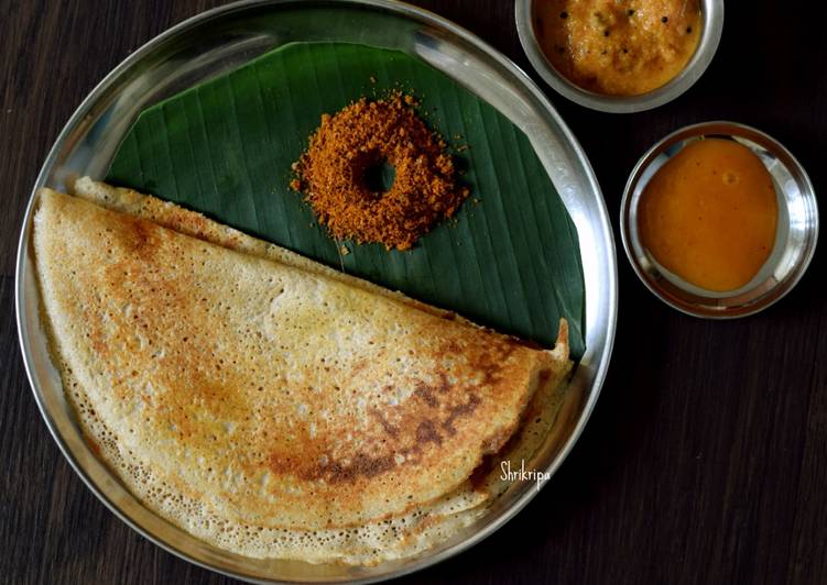 Recipe of Perfect Steel cut Oats and lentil Dosa