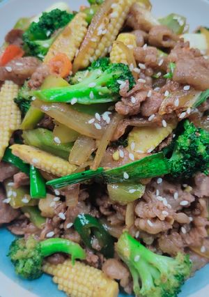 Foto resep Tumis daging short plate 🥩🥦🌽