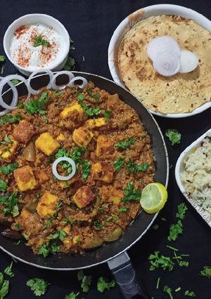 A picture of Paneer Tikka Masala.