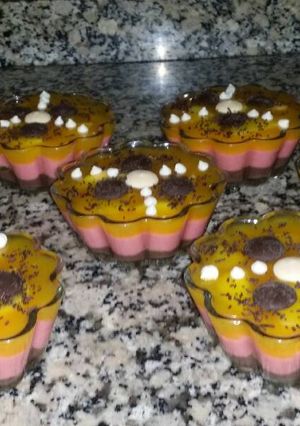 صورة لوصفة حلى طبقات بافواكه