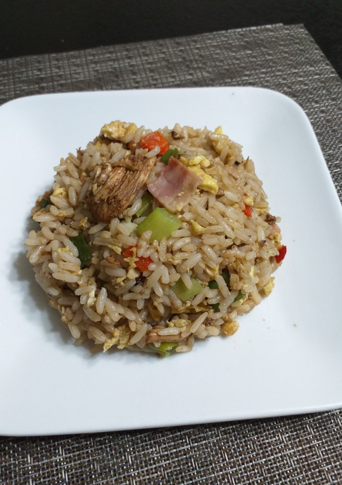 Una foto de Arroz Cantones