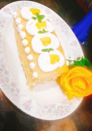 A picture of Mango Swiss roll.