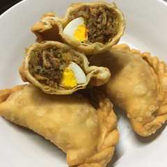 A picture of Pastel Cakalang Pedas.