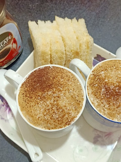 કોફી (coffee recipe in gujarati) રેસીપી મુખ્ય ફોટો