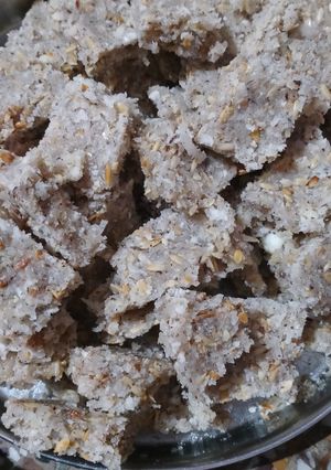 पंजीरी (panjiri recipe in Hindi) रेसिपी मुख्य फोटो