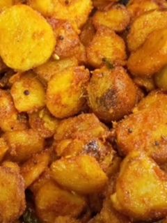 சேப்பங்கிழங்கு வறுவல்(cheppan kilangu varuval recipe in tamil) செய்முறை முக்கிய புகைப்படம்