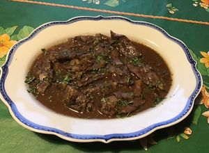Une photo de Aiguillettes de canard aux cèpes et jus de prunes