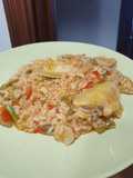 Paella de pollo y espárragos trigueros