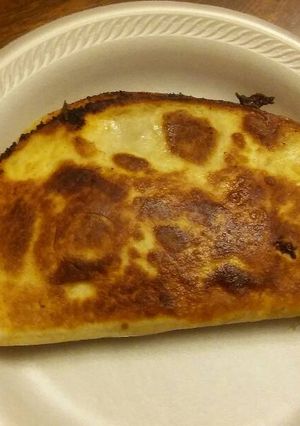 A picture of Italiano pizza quesadilla.