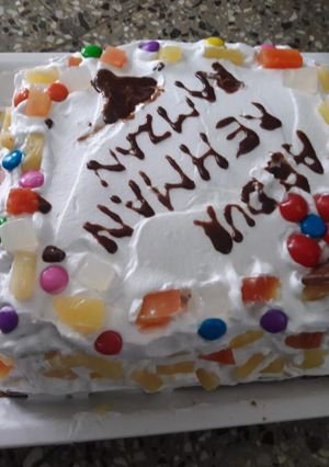 A picture of Fruit cake.
