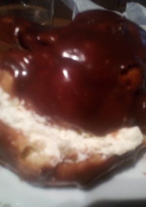 A picture of Chocolate Choux Buns.