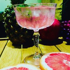 A picture of Grapefruit mocktail.