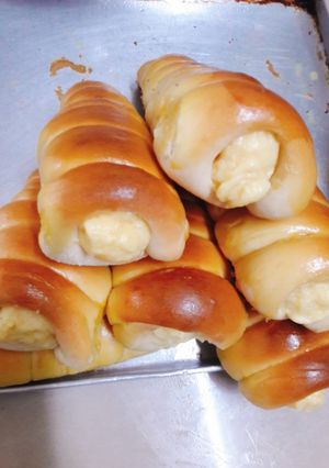 Hình của món Bánh mì xoắn ốc với khuôn tự làm.