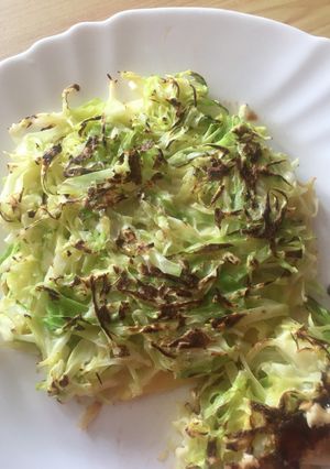 A picture of Okonomiyaki.