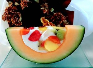 รูปของ วุ้นเมล่อนผลไม้รวม Fresh Fruits Jelly In Melon / Fresh Fruit Agar Jelly In Melon