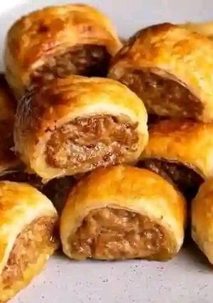 A picture of Sausage rolls.