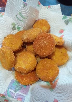 Foto di Polpette di pollo e riso con barbabietole