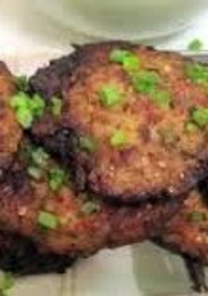 A picture of Chapli Kabobs.