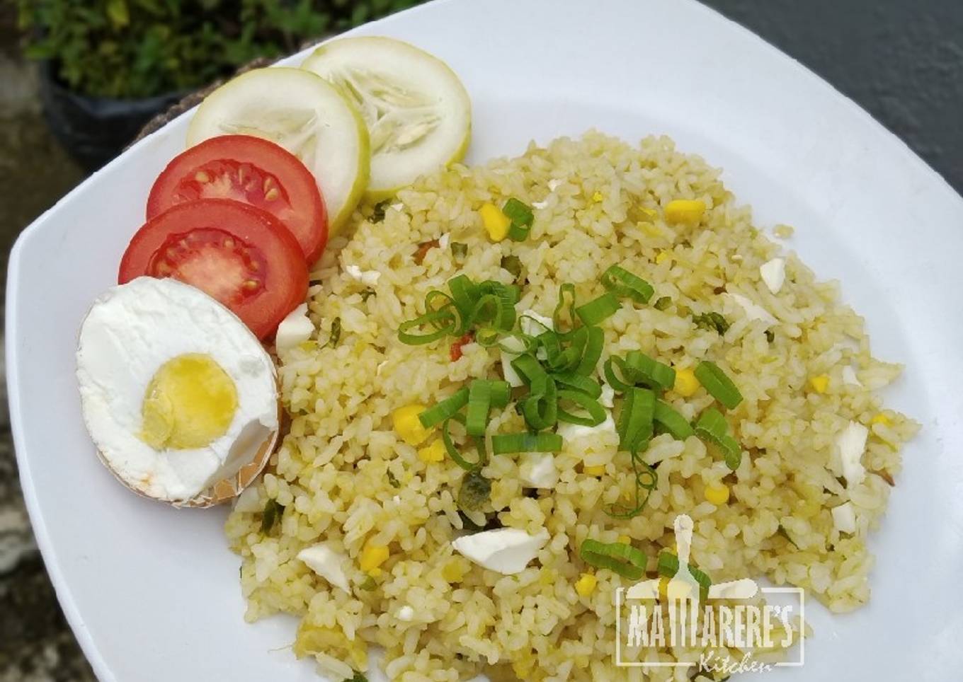 Bagaimana Membuat Nasi Goreng Telur Asin yang Enak Banget - Aneka Gaya