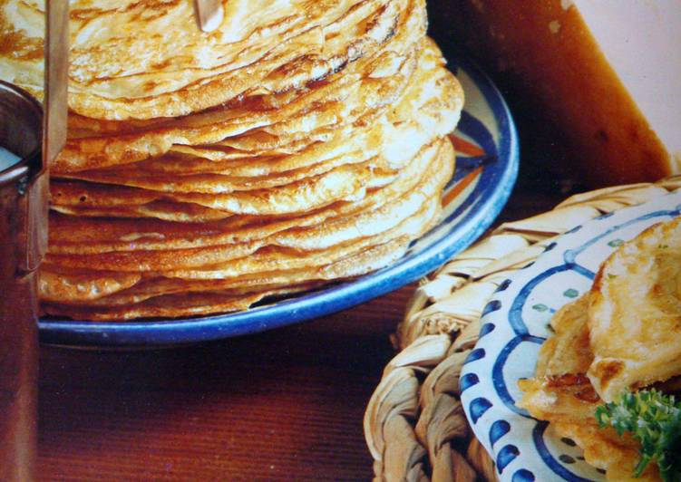 Steps to Make Perfect Norwegian crepes