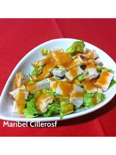 Una foto de Ensalada de carne asada