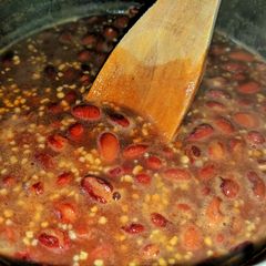 A picture of Mexican Savoury Black Beans.