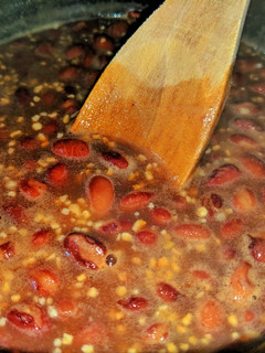 A picture of Mexican Savoury Black Beans.