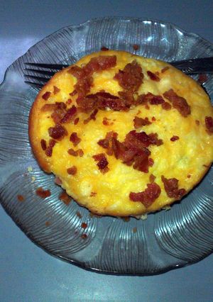 A picture of cheesy baked omelet.