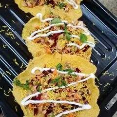 A picture of Masala papad.
